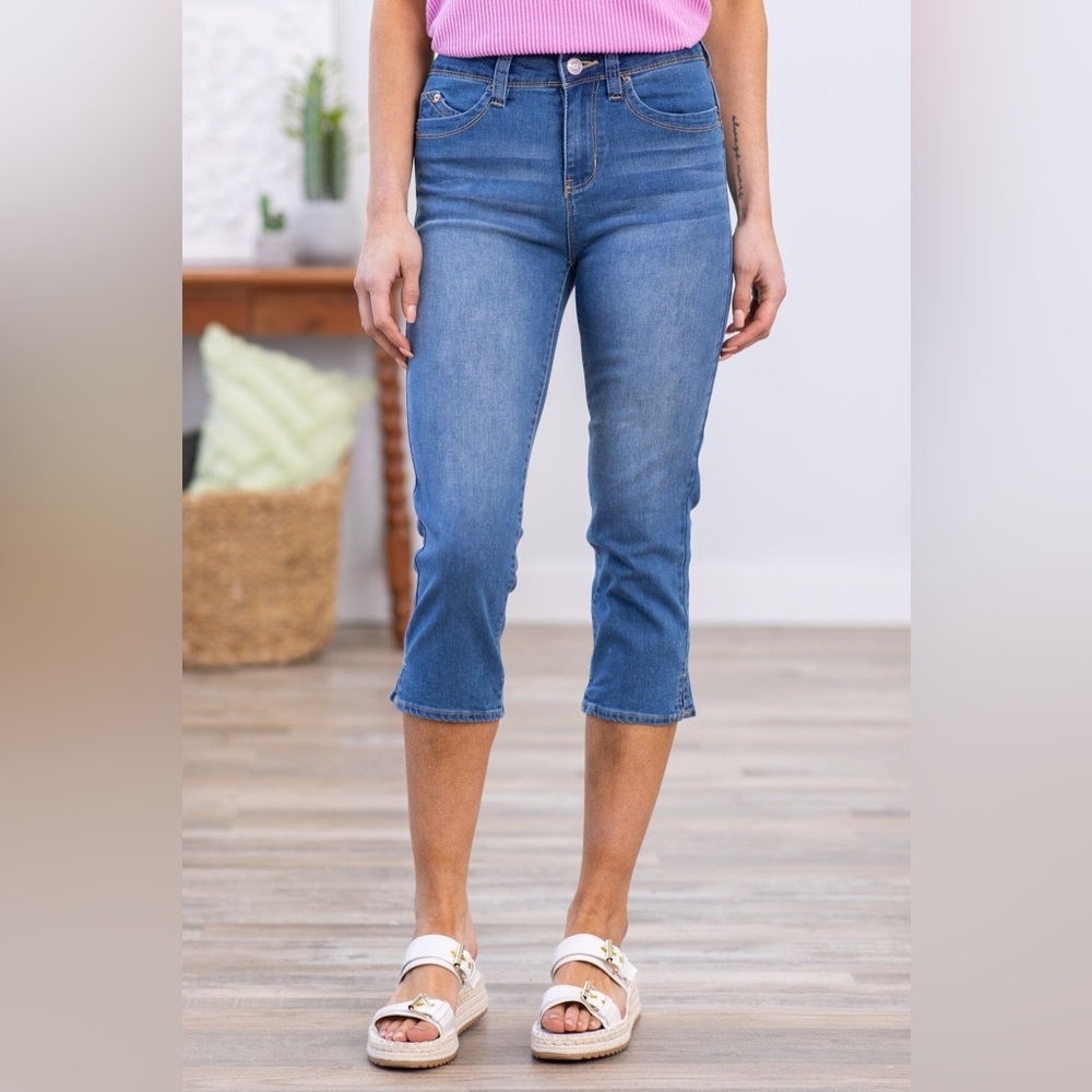 YMI High Rise Capris - Picture 2 of 3